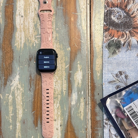Apple Watch Series 7 - Picture 1 of 8